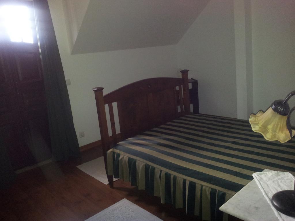 Casa Cardoso Hotel Sao Martinho de Mouros Ruang foto